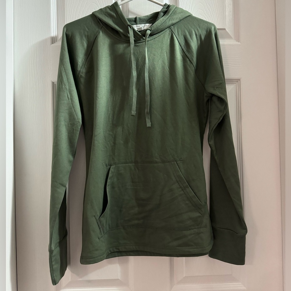 Green sweater, NWOT
